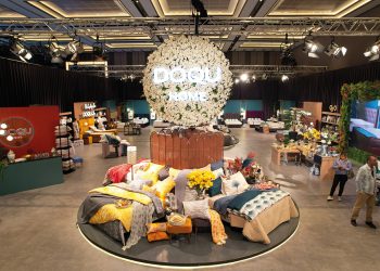 BİR DOQU’NUŞLA YENİLENİR HER ŞEY